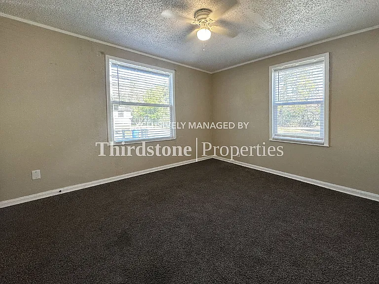 1136 Maynard St — Photo 14