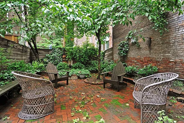 Rented by Corcoran | media 51