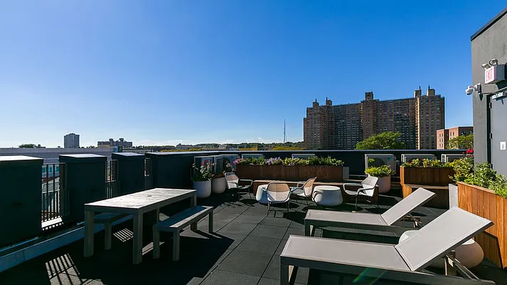 Rented by Nooklyn NYC LLC | media 36