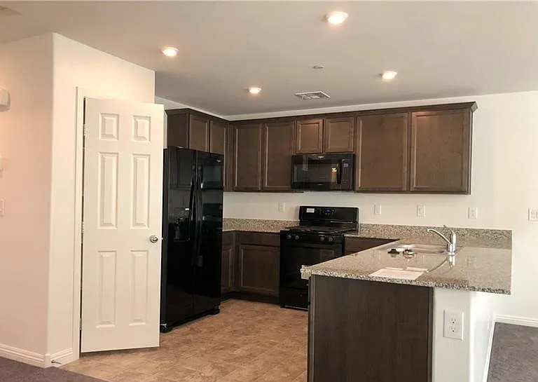 4455 Dover Straight St — Photo 3