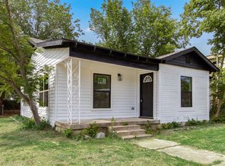 6840 Greenlee St, Fort Worth, TX 76112