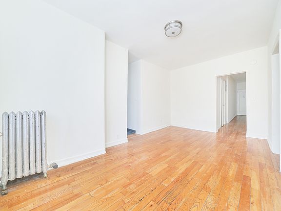 4th image of 502 W 139th St APT 22
