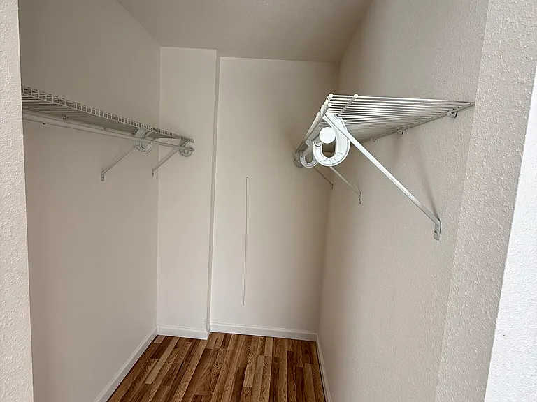 2901 Roosevelt Ln — Photo 10