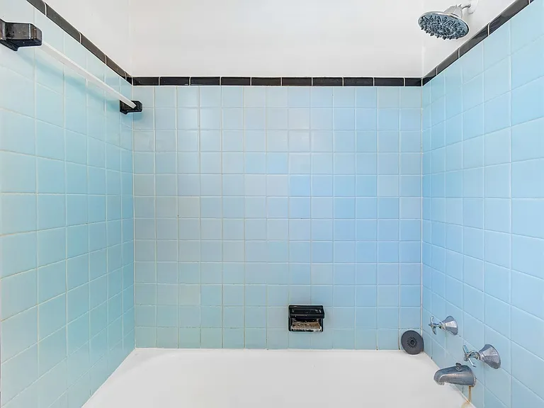 1731 Flagler Ave — Photo 72