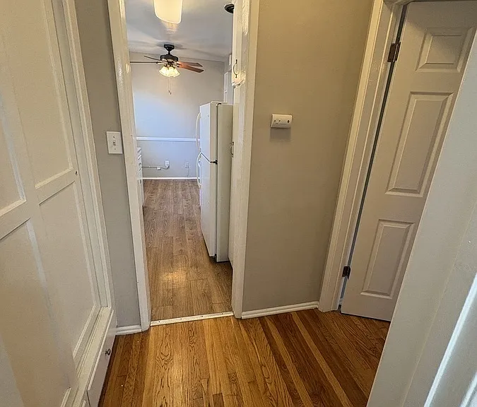 335 S Los Robles Ave #E — Photo 5