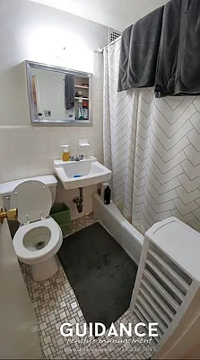 Rented by Amin Property Group Inc | media 13