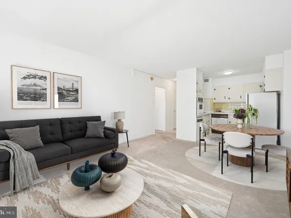 1900 John F Kennedy Blvd APT 2010, Philadelphia, PA 19103