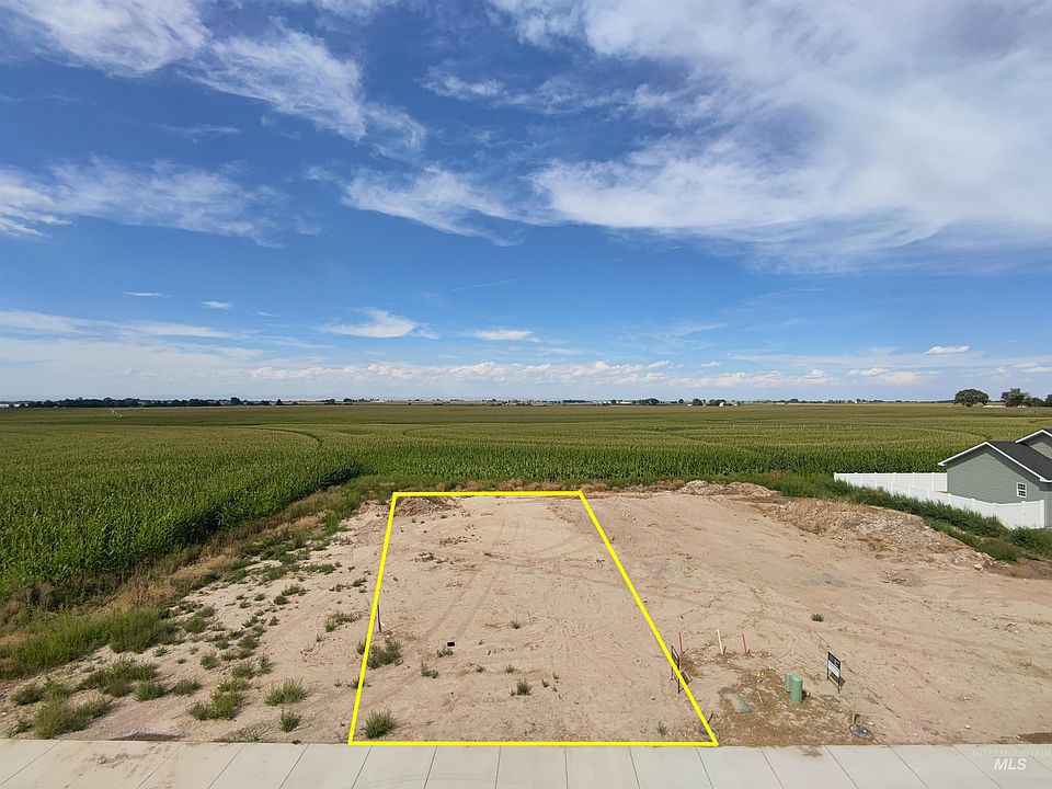 1st image of 810 23rd Ave E