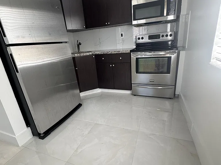 Newly-renovated Kitchen!