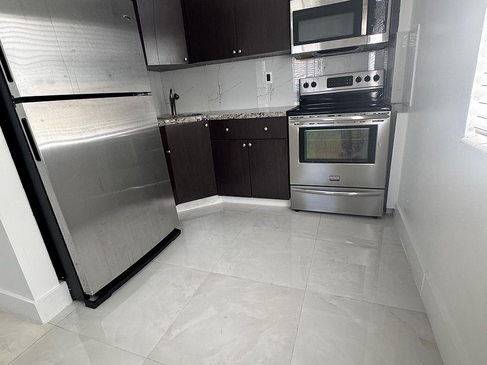 Newly-renovated Kitchen!