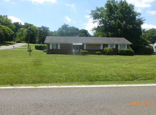 3724 Essary Dr, Knoxville, TN 37918