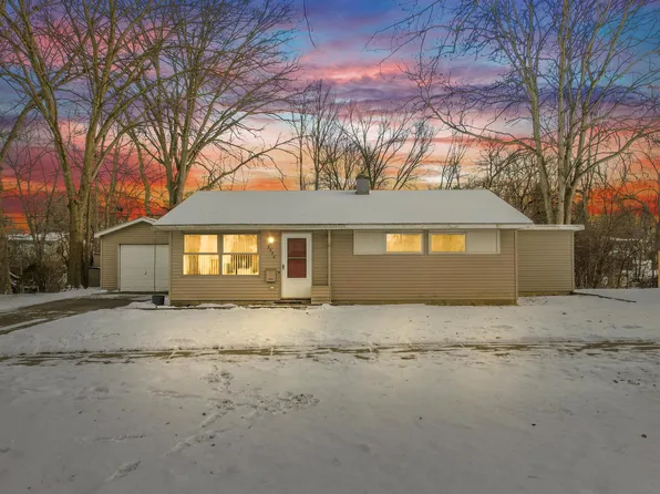 3556 Oakwood St, Ann Arbor, MI 48104