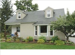 620 Three Mile Rd NE, Grand Rapids, MI 49505