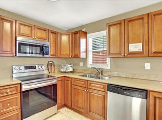 2810 Oneida St, Denver, CO 80207