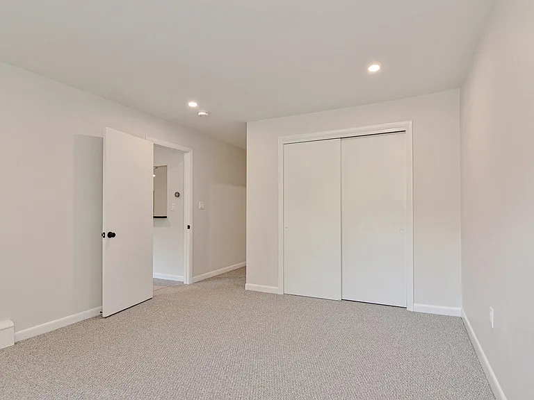 56 Jacqueline Rd #10 — Photo 15
