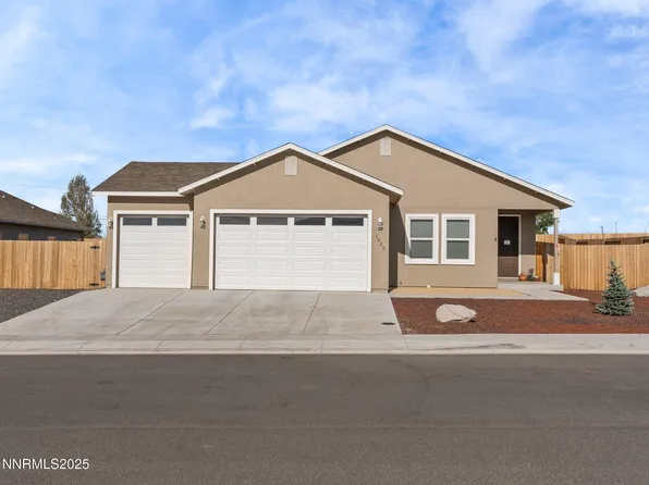 1332 Serenity Cir, Fernley, NV 89408