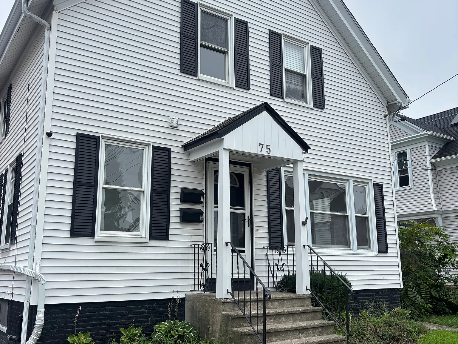 2 bed, 988 sqft, $2,500 — Photo 1