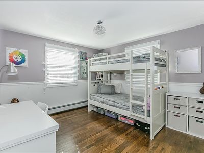 11 Locust Pl, Huntington Station, NY, 11746