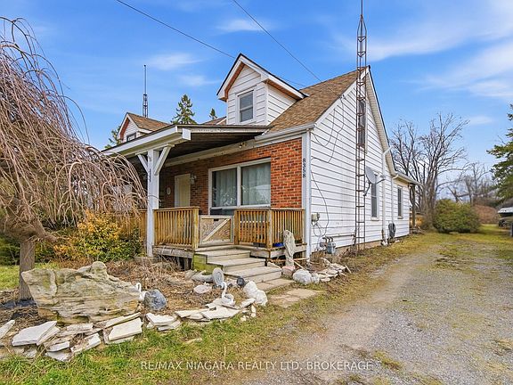 2nd image of 8356 Oakwood Dr