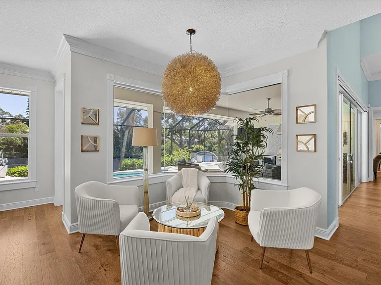 851 SW Pine Tree Ln — Photo 8