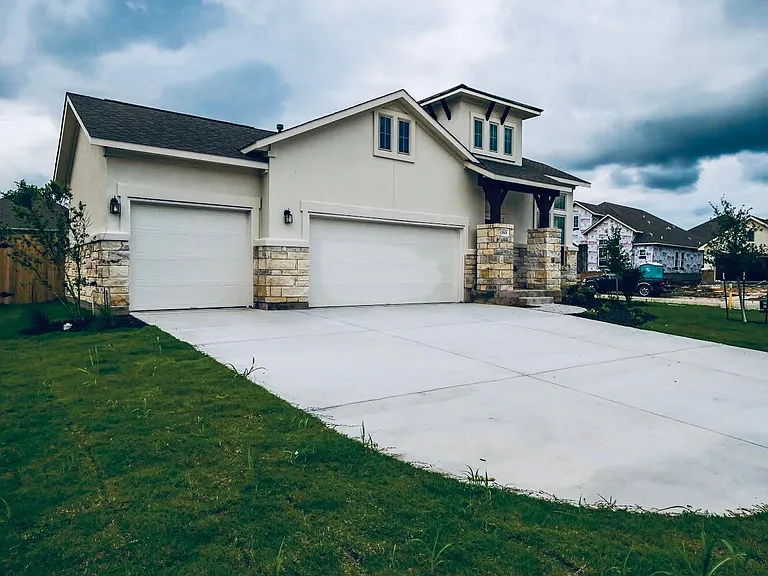 20928 Akbash Ln — Photo 2