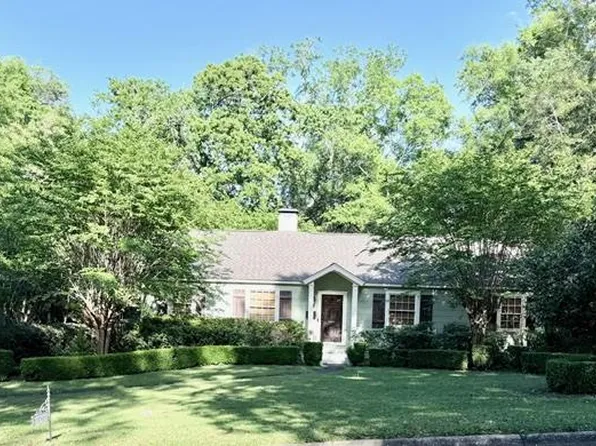 302 N Iroquois Ave, Dothan, AL 36303