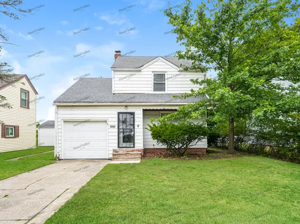3880 Strandhill Rd, Cleveland, OH 44128