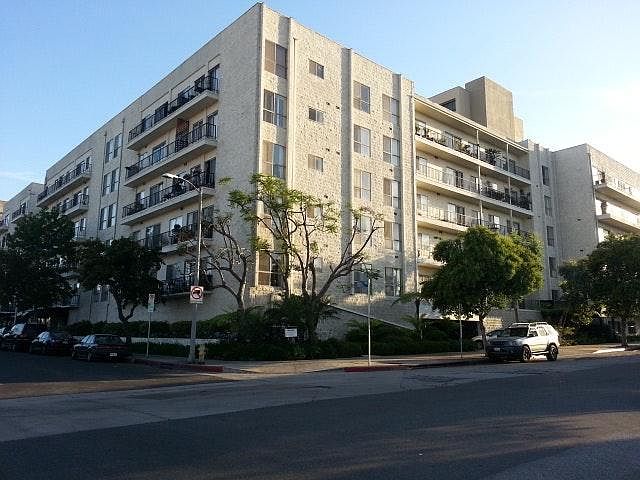 1st image of 1115 S Elm Dr APT 403