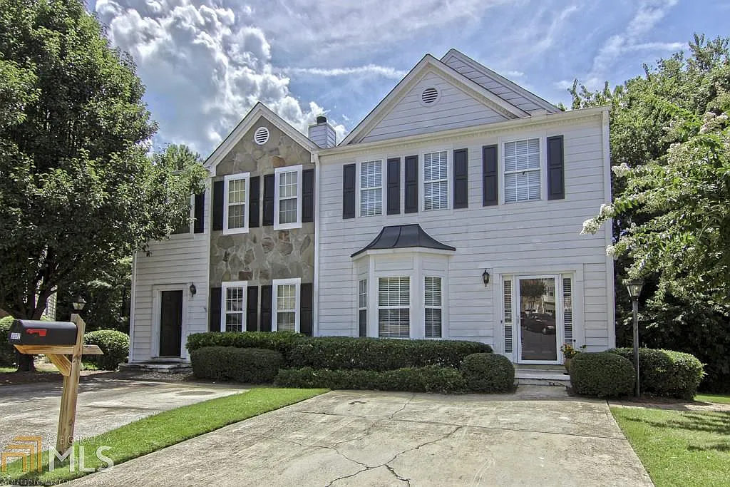 2018 Pinnacle Pointe Dr photo 1