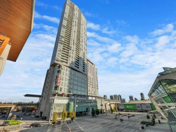 13495 Central Ave #3903, Surrey, BC V3T 0K2