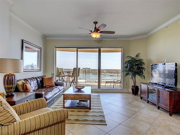 5th image of 11 Baymont St APT 1209