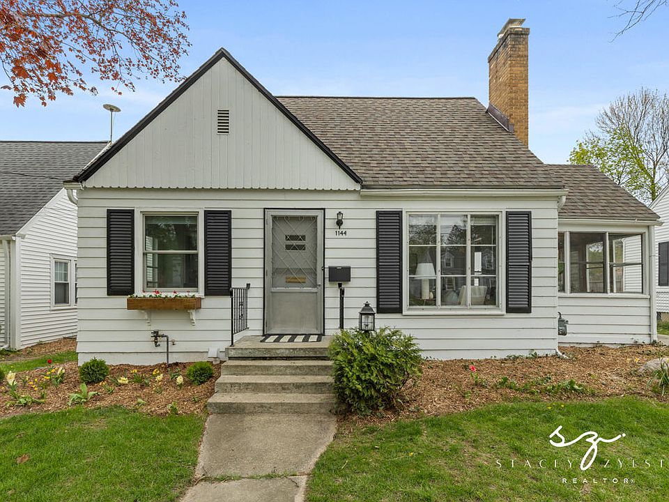 1st image of 1144 Lakeside Dr SE