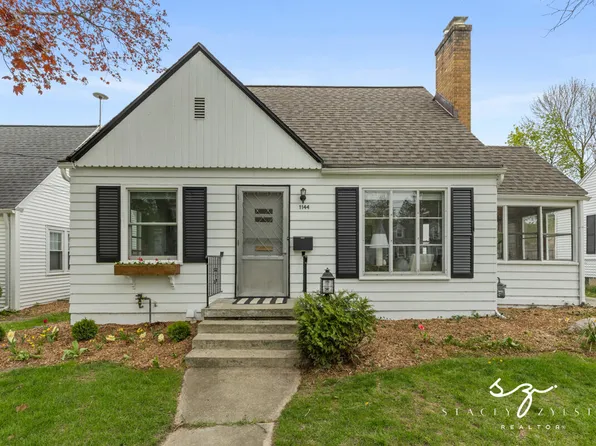 1144 Lakeside Dr SE, East Grand Rapids, MI 49506