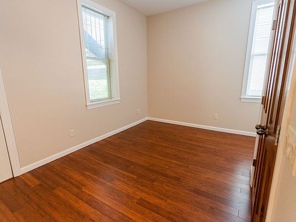 3rd image of 181 N Main St APT 203
