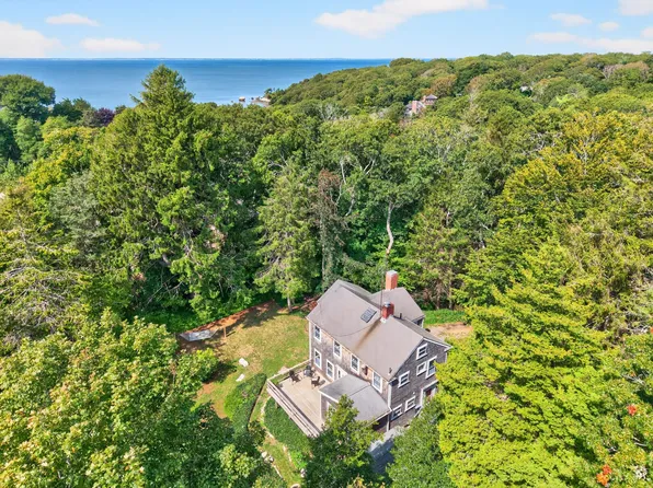 54 Whitman Road, Woods Hole, MA 02543