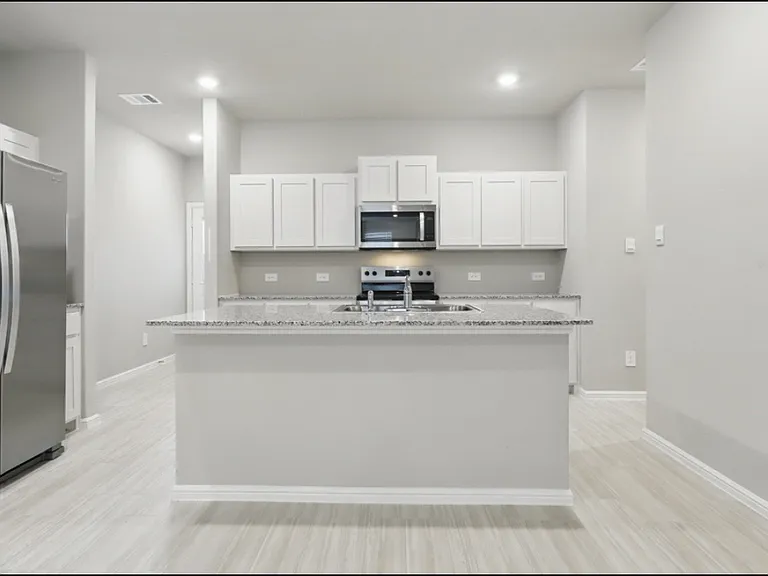 3148 Strawberry Farm Ln — Photo 3