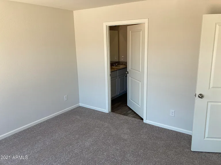 2356 N Sand Hills Ct — Photo 13