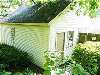 4th image of 3637 Charleswood Ave