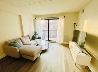 280 Harvard St APT 3B, Cambridge, MA 02139