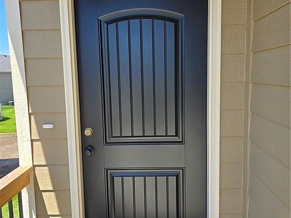 4th image of 1727 Elderberry Ln