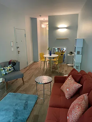 Rented by Eric Goodman Realty Corp | media 1