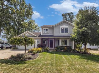 3560 Richmond St NW, Grand Rapids, MI 49534