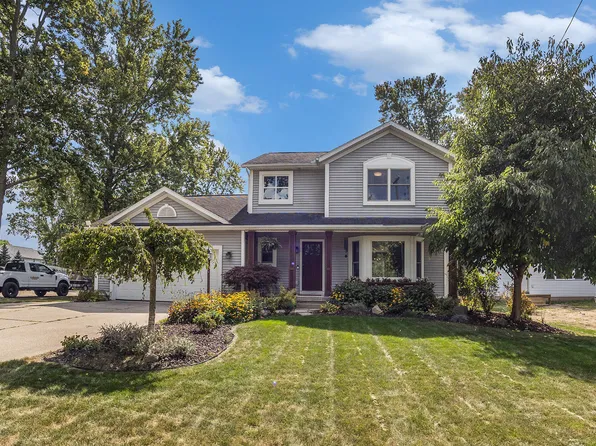 3560 Richmond St NW, Grand Rapids, MI 49534