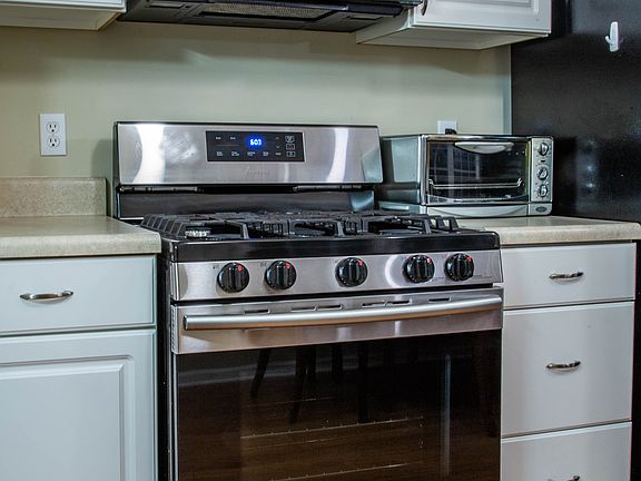 Gas range