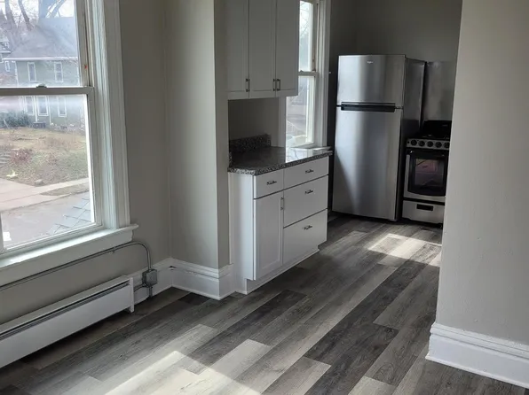 133 Winifred St W Floor 2, Saint Paul, MN 55107