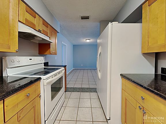 5th image of 1730 Murray Ave
