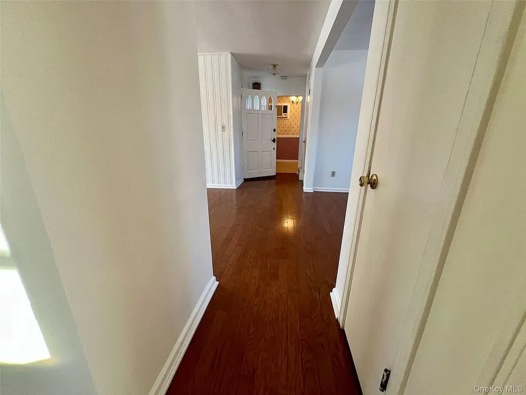 34 Cross St — Photo 17
