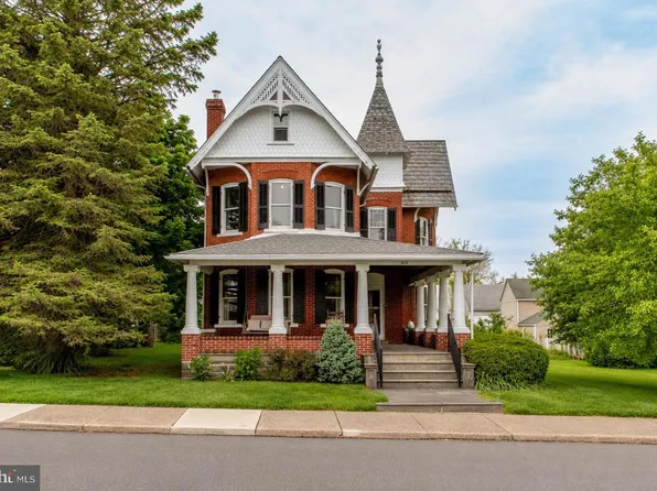 813 Juniper St, Quakertown, PA 18951