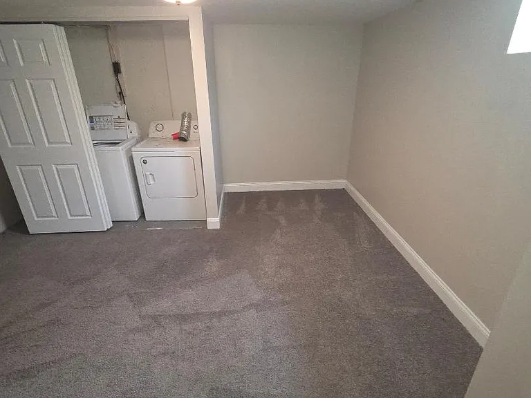 83 Chester Ave — Photo 10