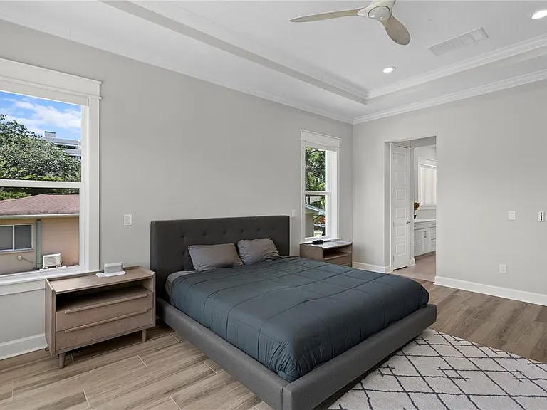 209 S Shore Crest Dr — Photo 37
